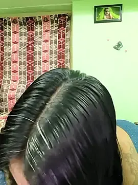 Tamil_Ishu  live sex cam