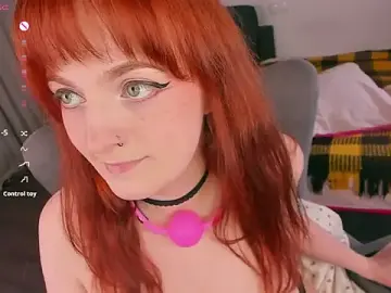 Alice_CutePerv  live sex cam