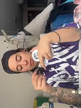 Celeste_Bauman  live sex cam