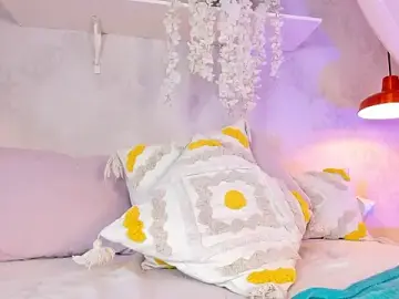 ElizabethBoost  live sex cam