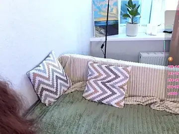 KiraBlushy  live sex cam
