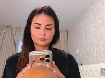 LaraSkinny  live sex cam