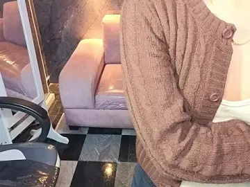 Sophie_jones_b  live sex cam
