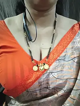Bhuvana_555  live sex cam