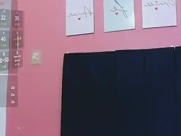 Dominikk018  live sex cam