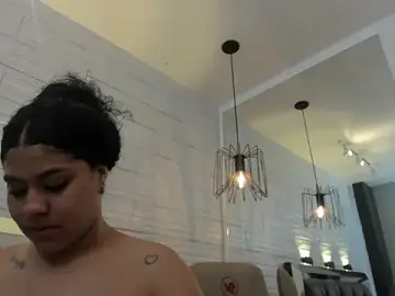 Sofi_reevs  live sex cam
