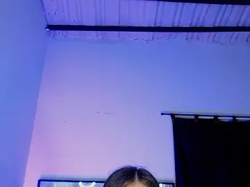Mara_alexia  live sex cam
