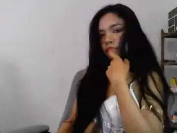 SolangeAldred  live sex cam