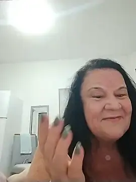 YayaMineira  live sex cam
