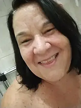 Yaya_Mineira  live sex cam