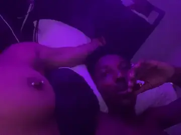 Leanarose10  live sex cam
