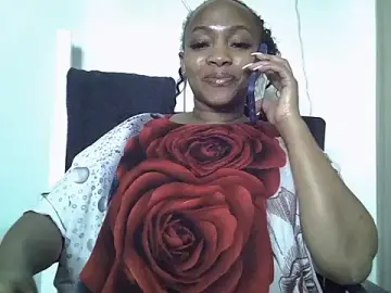 Curvy_Charm  live sex cam