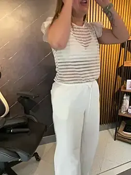 KellyBrooklyn_  live sex cam