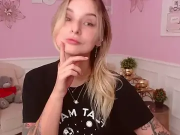 LilFleurish  live sex cam
