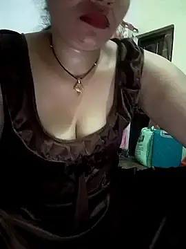 Nitupriy  live sex cam