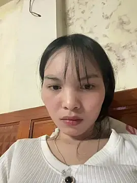 Tina_x  live sex cam