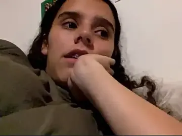 WinnieKloth  live sex cam