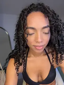 Nicoleebony1  live sex cam