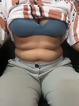 Urmila-9823  live sex cam