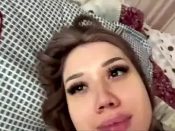 Angel_babygirI18  live sex cam