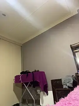 BankssWithTheBenz  live sex cam