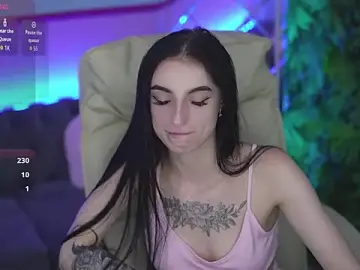 EmilyyMoon  live sex cam