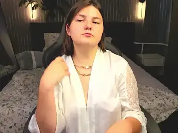 KittyLiikk  live sex cam