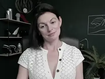 VivianWILD  live sex cam