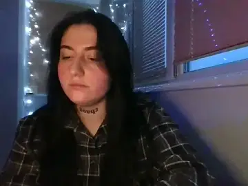 ClaraGold345  live sex cam