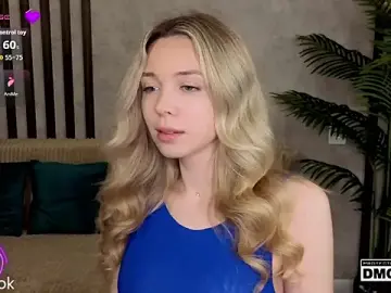 Holl1Would  live sex cam