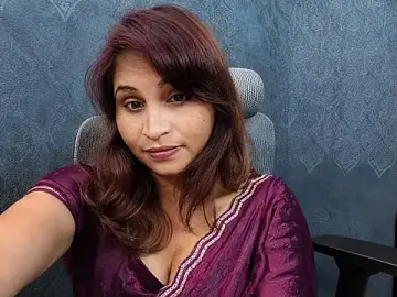 Pinky2568  live sex cam