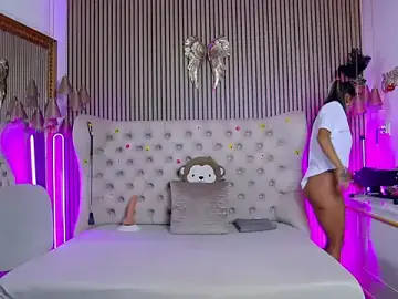 PlayfulShow  live sex cam