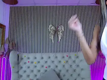 PlayfulShow  live sex cam