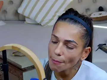 PlayfulShow  live sex cam