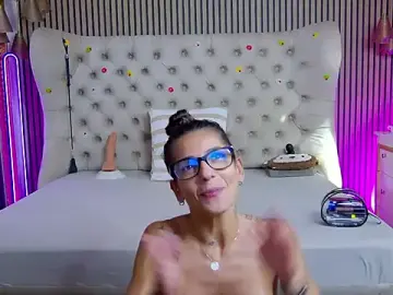 PlayfulShow  live sex cam
