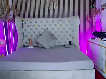 PlayfulShow  live sex cam
