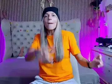 PlayfulShow  live sex cam