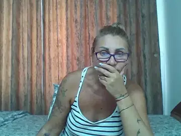 PussyEvely  live sex cam
