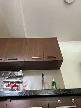 SugarTroubl33  live sex cam