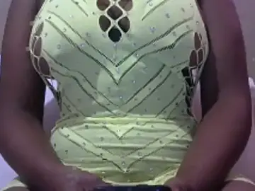 Sweetblcklips  live sex cam