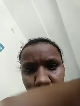Briannarios  live sex cam