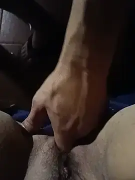 Lunaroja431  live sex cam