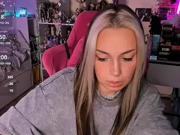 ChloeKohaku  live sex cam