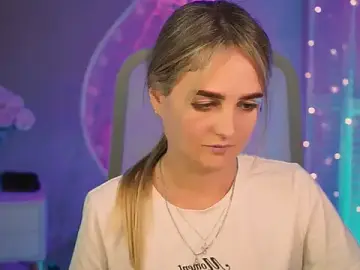 DeboraLarson  live sex cam