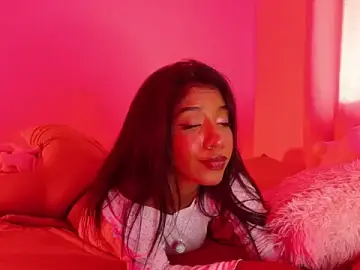 EBONYLEYLA  live sex cam