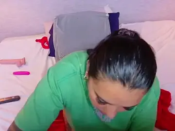 Fat_naughtyass  live sex cam