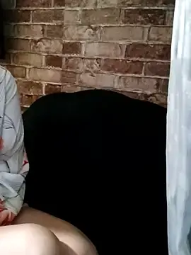 Iforyouhere  live sex cam