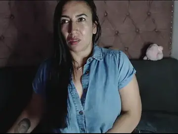 Missbella1  live sex cam