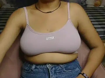 Your-mahira  live sex cam
