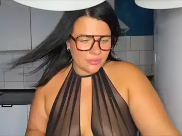 Annbigass  live sex cam